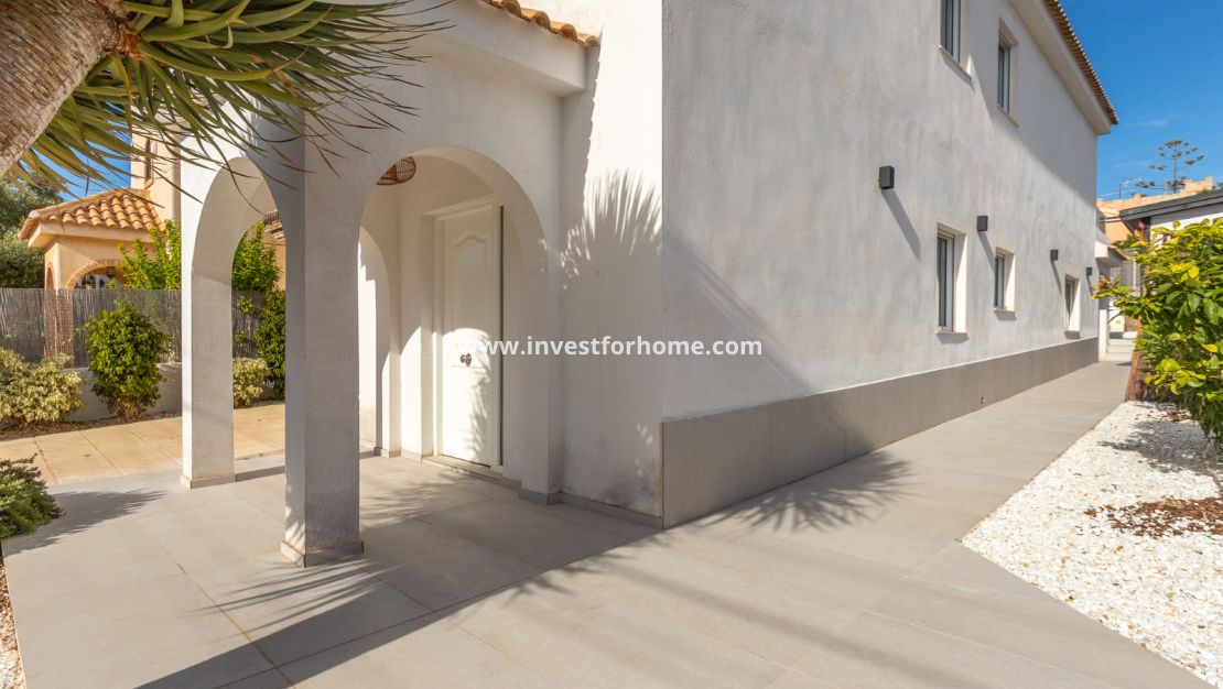 Verkoop - Villa - Torrevieja - Costa Blanca