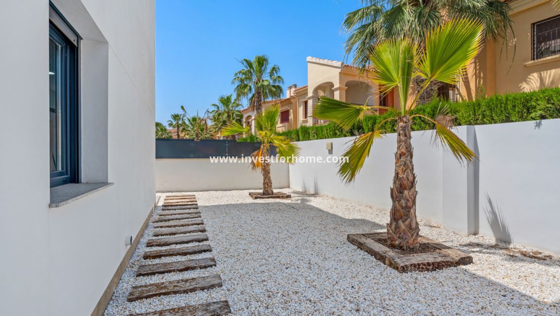 Verkoop - Villa - Torrevieja - Costa Blanca