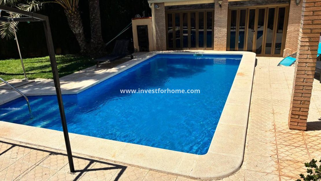 Verkoop - Villa - Torrevieja - Costa Blanca