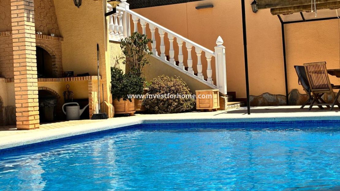 Verkoop - Villa - Torrevieja - Costa Blanca