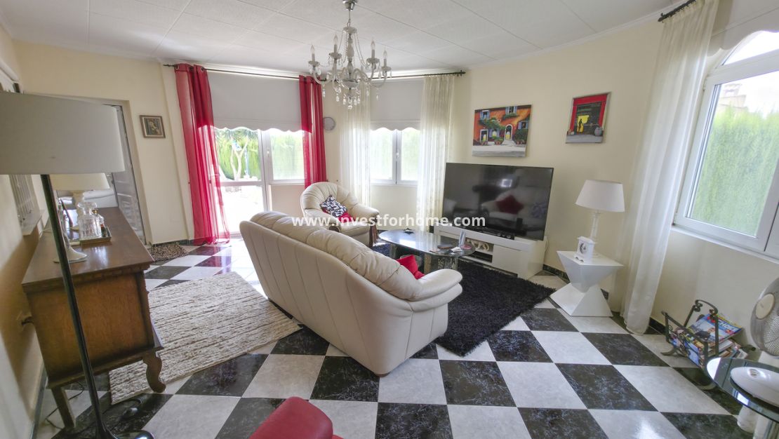 Verkoop - Villa - Torrevieja - Costa Blanca