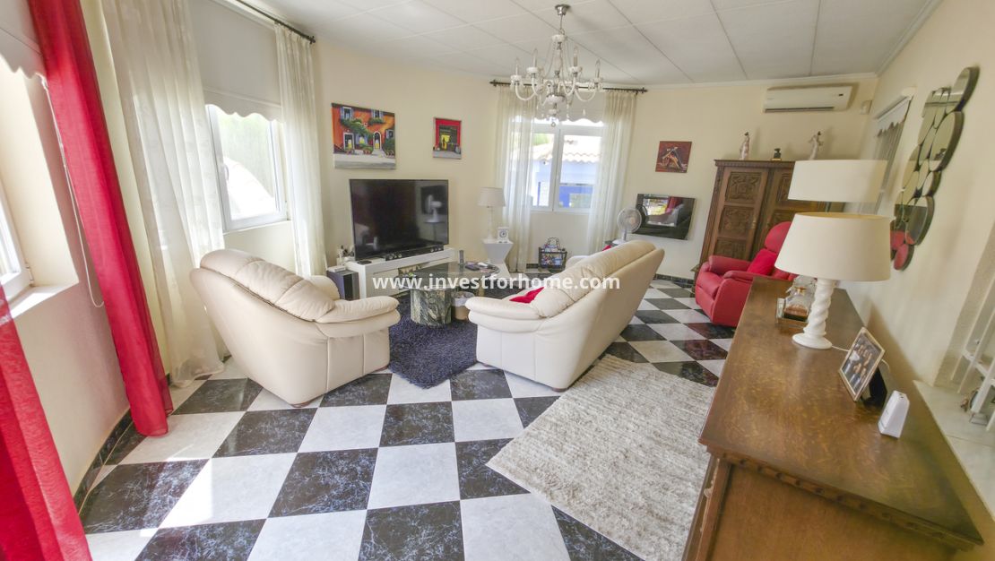 Verkoop - Villa - Torrevieja - Costa Blanca