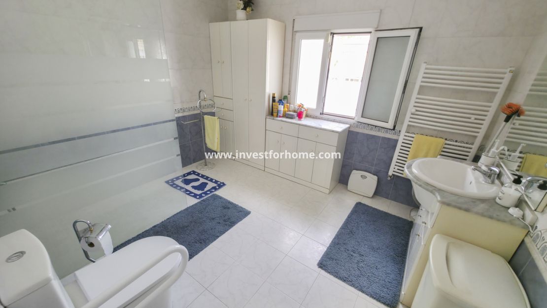 Verkoop - Villa - Torrevieja - Costa Blanca