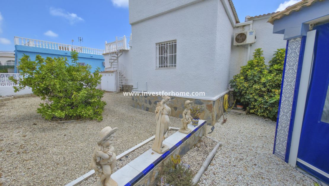Verkoop - Villa - Torrevieja - Costa Blanca