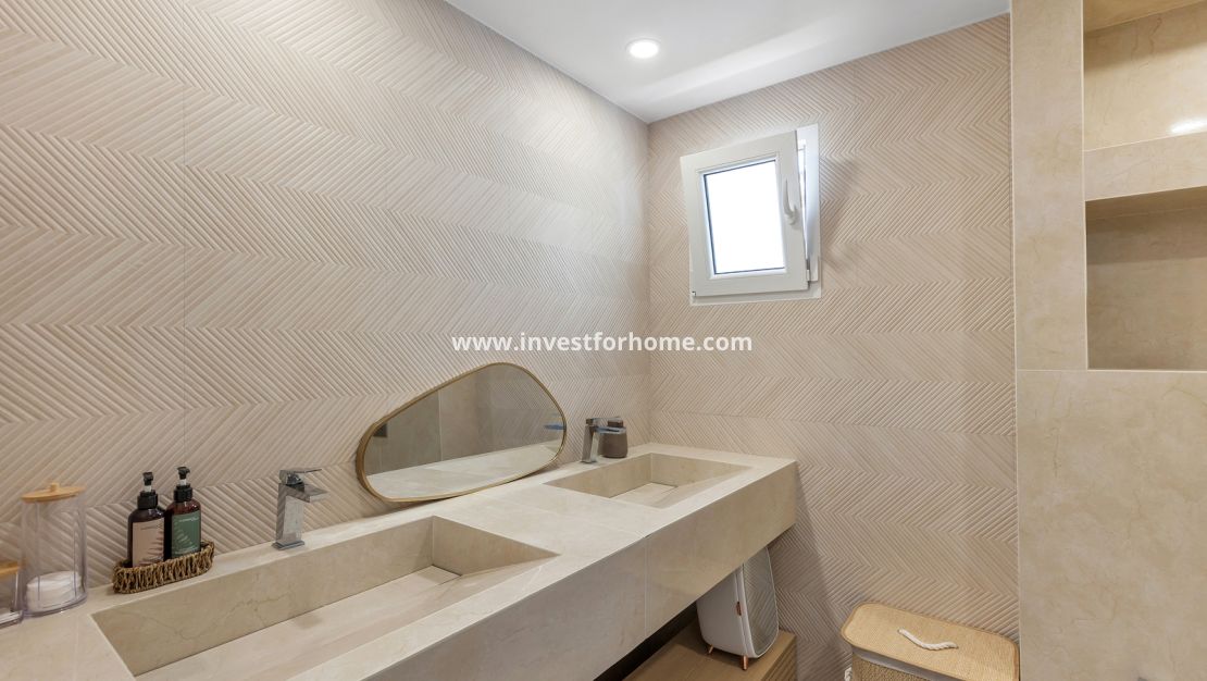Verkoop - Villa - Torrevieja - Costa Blanca
