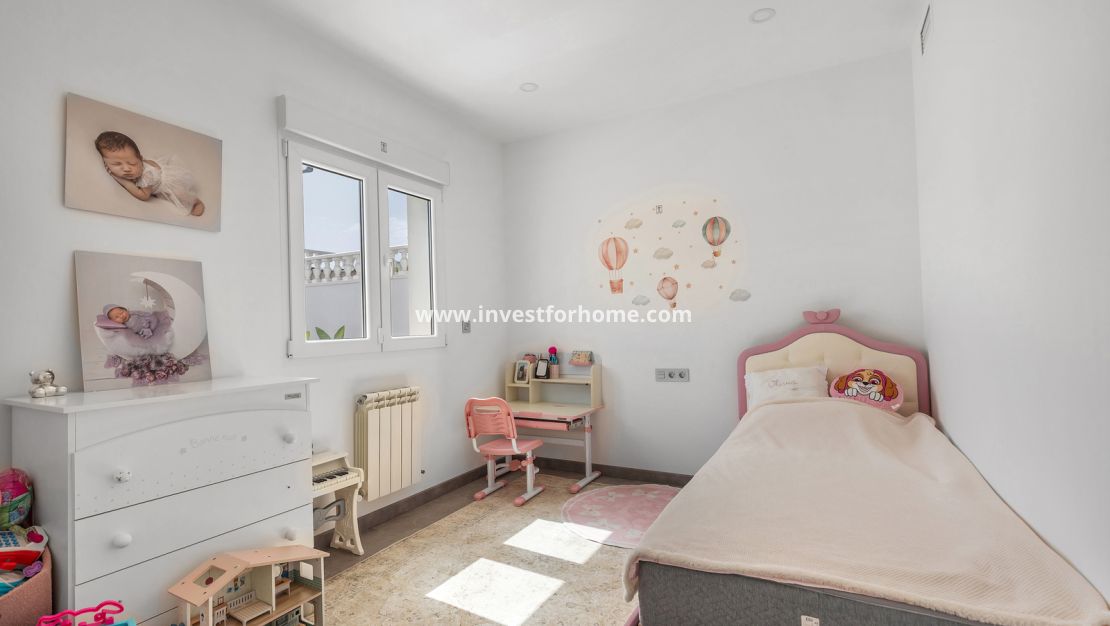 Verkoop - Villa - Torrevieja - Costa Blanca