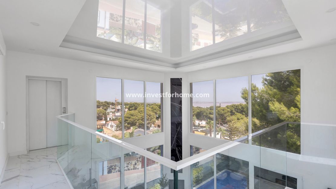 Verkoop - Villa - Torrevieja - Costa Blanca