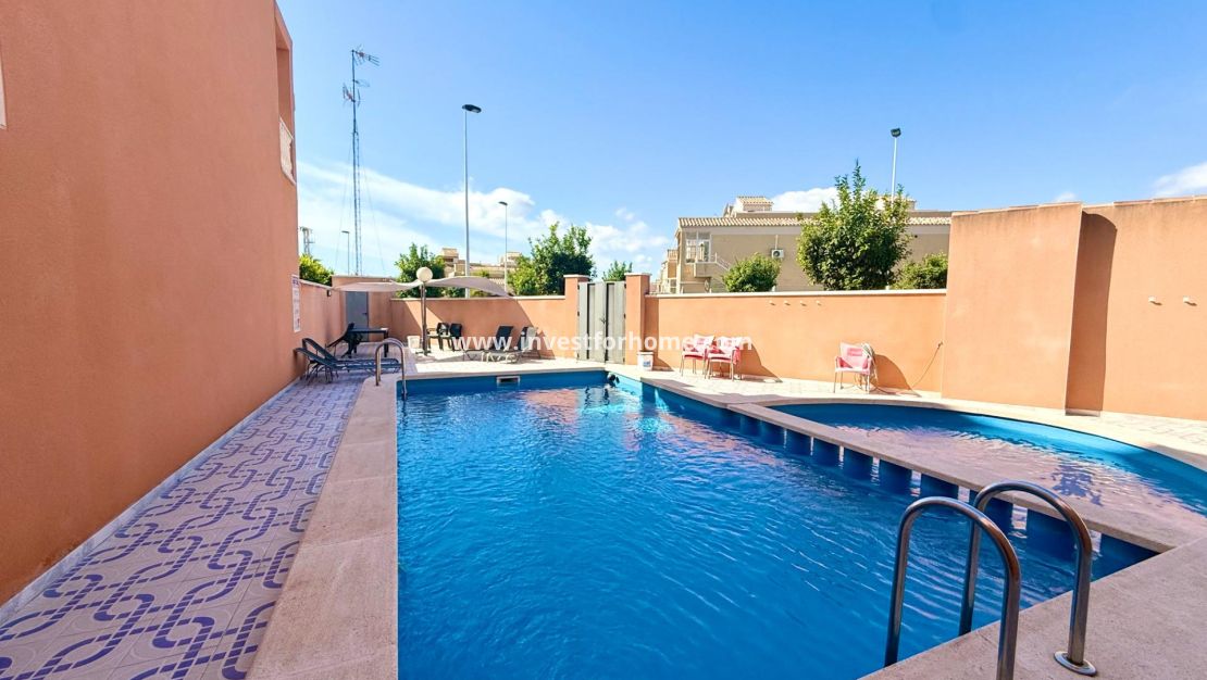 Verkoop - Villa - Torrevieja - El Limonar