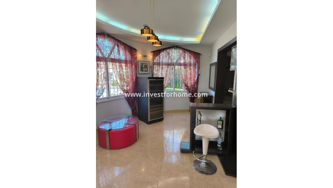 Verkoop - Villa - Torrevieja - La Siesta-El Chaparral