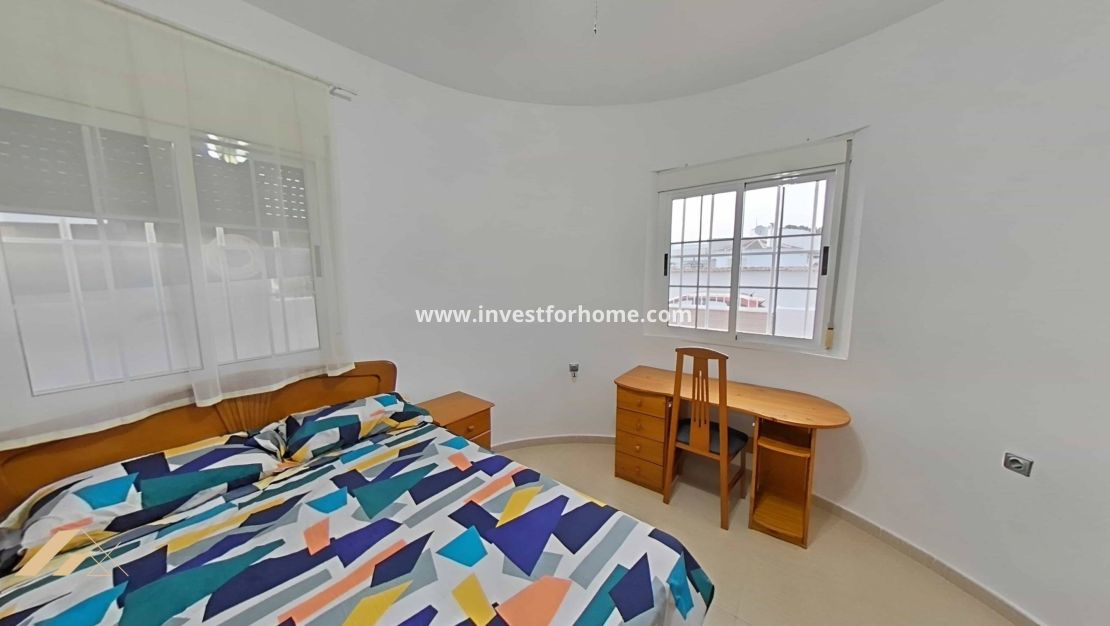 Verkoop - Villa - Torrevieja - La Siesta-El Chaparral