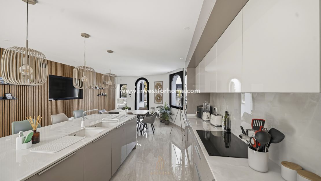 Verkoop - Villa - Torrevieja - La Siesta-El Chaparral