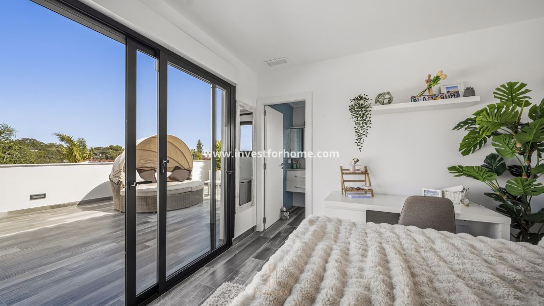 Verkoop - Villa - Torrevieja - La Siesta-El Chaparral