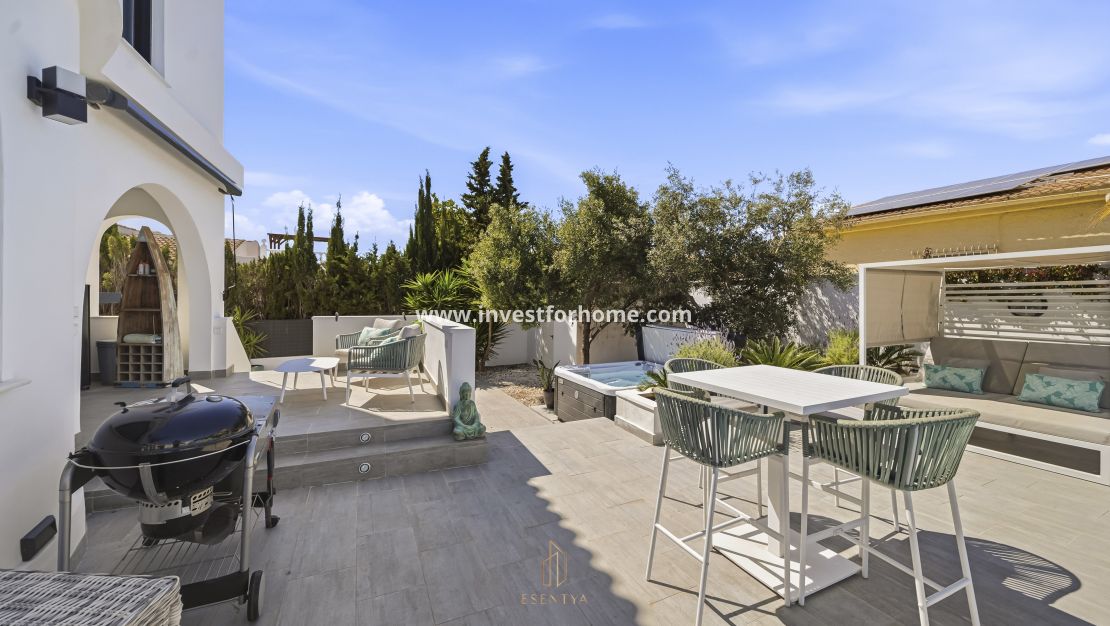 Verkoop - Villa - Torrevieja - La Siesta-El Chaparral