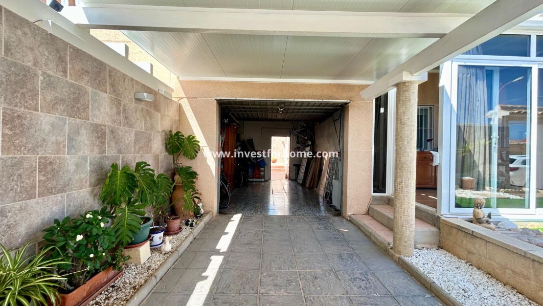 Verkoop - Villa - Torrevieja - La Siesta-El Chaparral