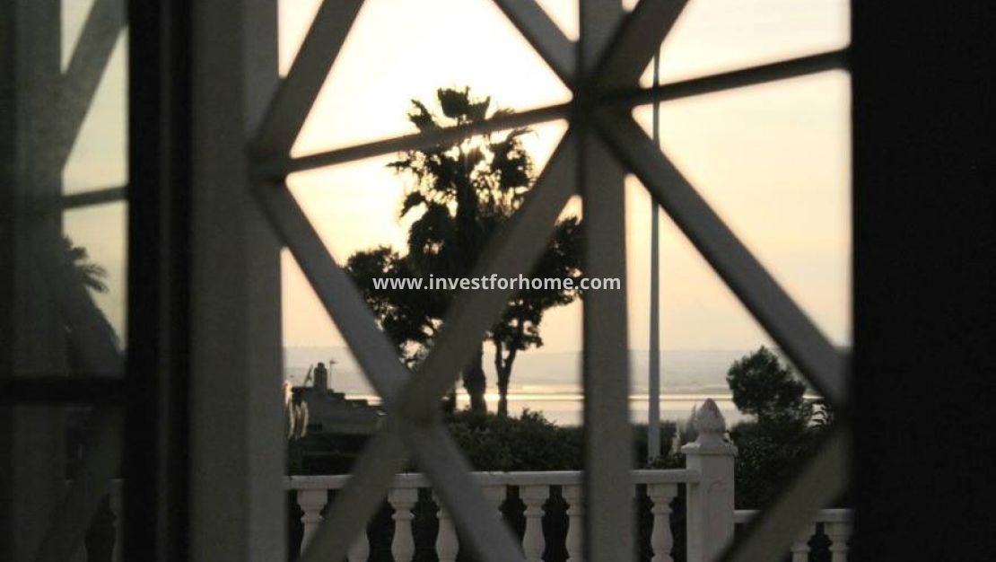Verkoop - Villa - Torrevieja - La Siesta - El Salado - Torreta