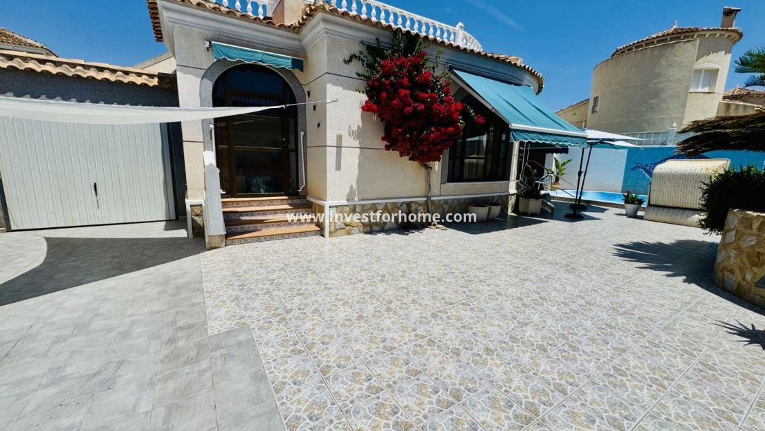 Verkoop - Villa - Torrevieja - La Siesta - El Salado - Torreta