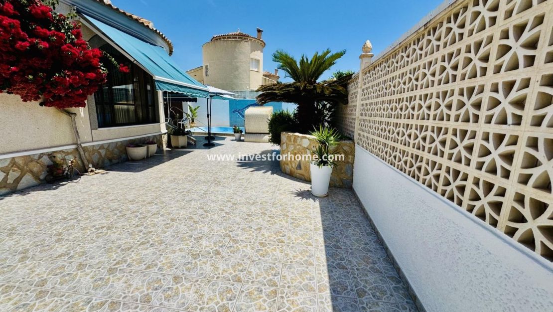Verkoop - Villa - Torrevieja - La Siesta - El Salado - Torreta