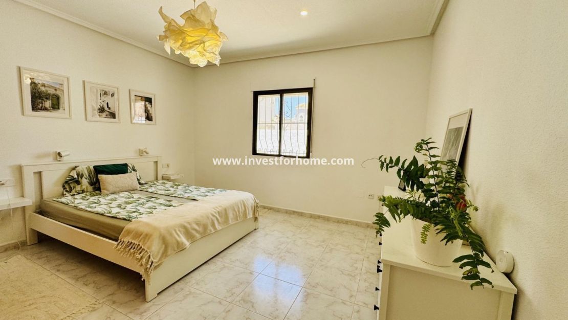 Verkoop - Villa - Torrevieja - La Siesta - El Salado - Torreta