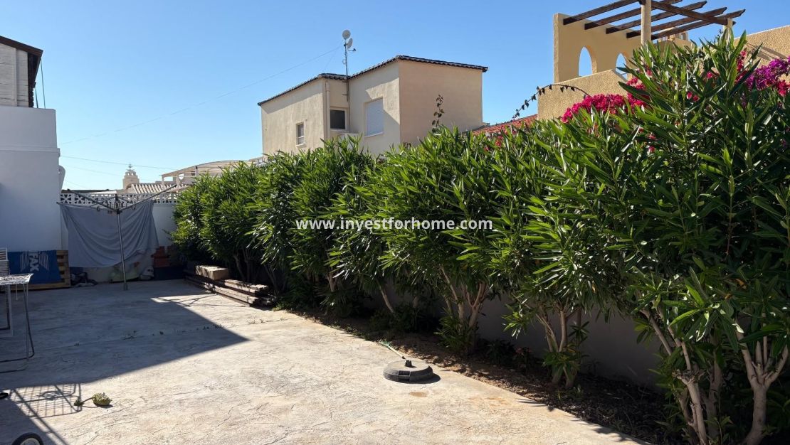 Verkoop - Villa - Torrevieja - La Siesta