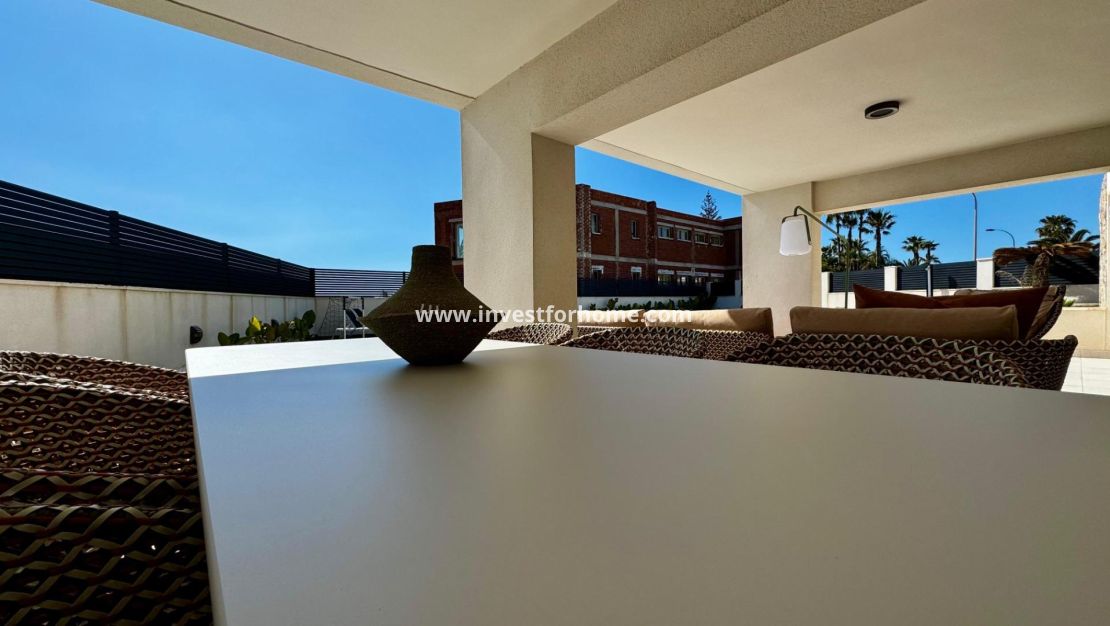 Verkoop - Villa - Torrevieja - La Veleta