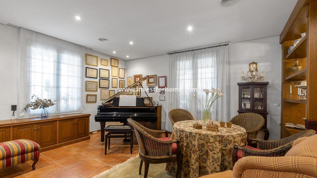 Verkoop - Villa - Torrevieja - La Veleta