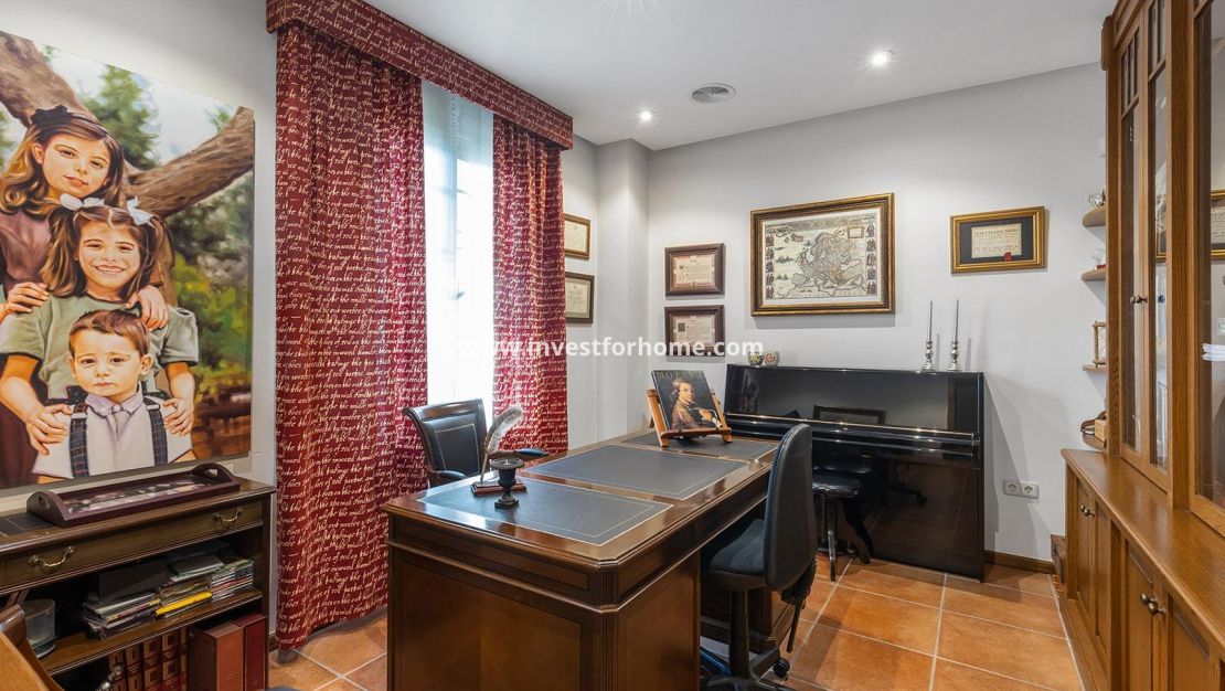 Verkoop - Villa - Torrevieja - La Veleta