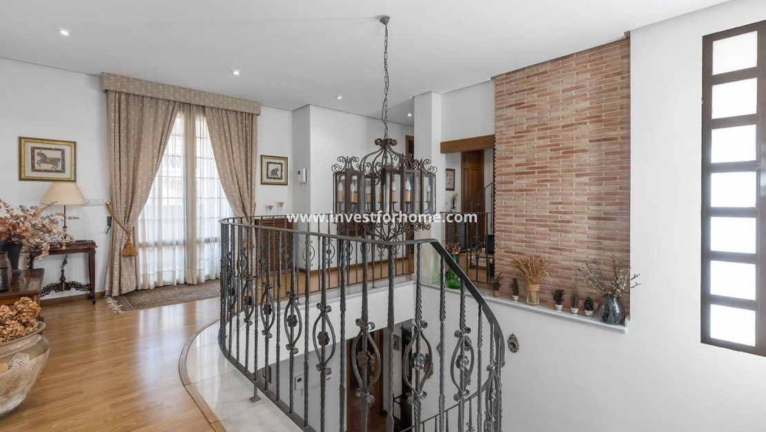 Verkoop - Villa - Torrevieja - La Veleta