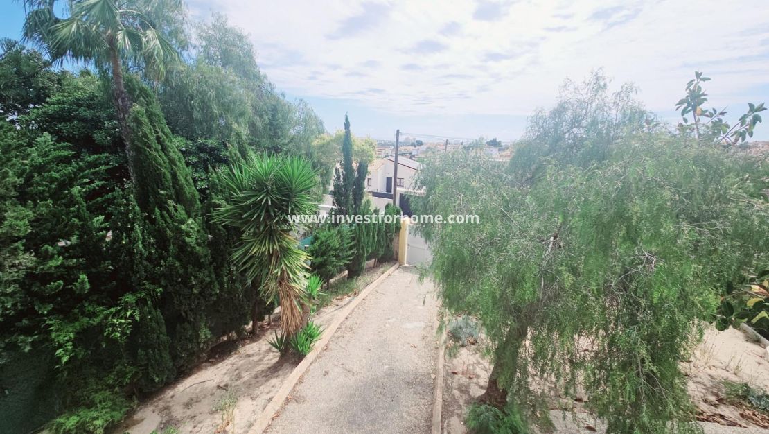 Verkoop - Villa - Torrevieja - Los Balcones - Los Altos Del Edén