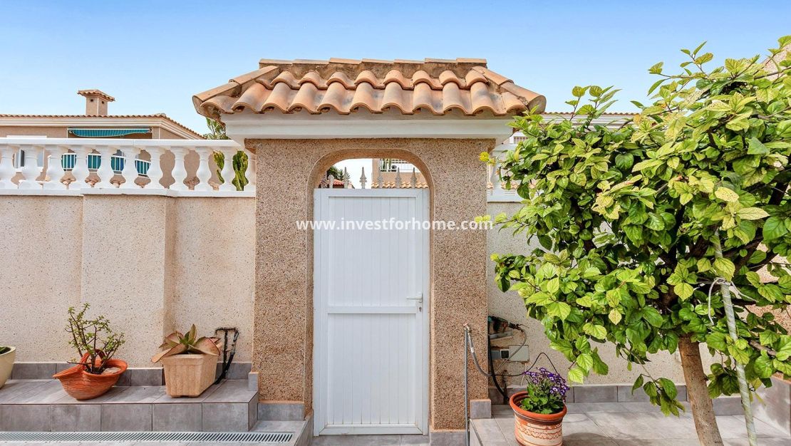 Verkoop - Villa - Torrevieja - Los Balcones - Los Altos Del Edén