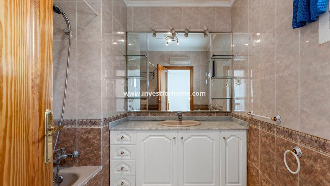 Verkoop - Villa - Torrevieja - Los Balcones - Los Altos Del Edén