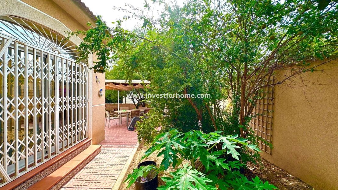 Verkoop - Villa - Torrevieja - Los Balcones - Los Altos Del Edén