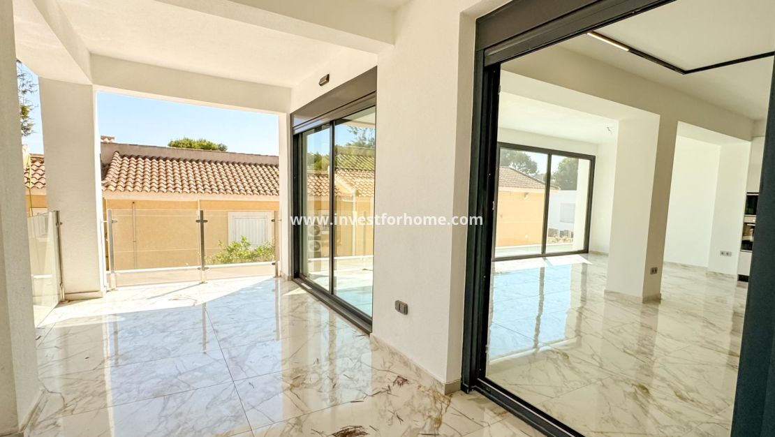 Verkoop - Villa - Torrevieja - Los Balcones - Los Altos Del Edén