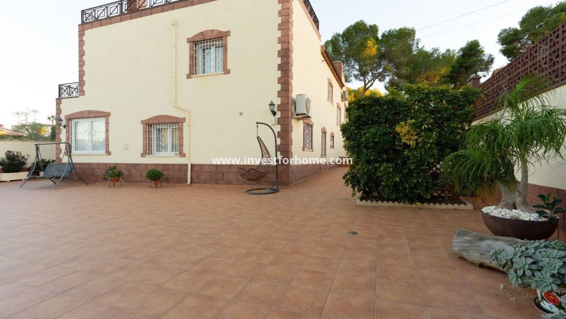 Verkoop - Villa - Torrevieja - Los Balcones - Los Altos Del Edén