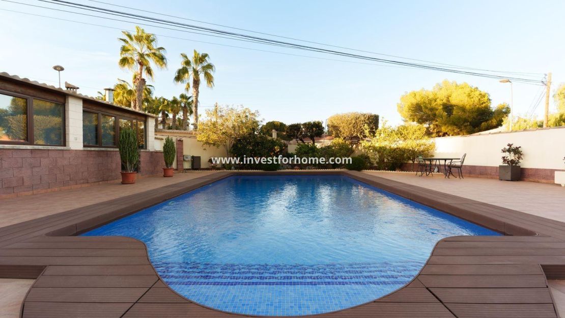 Verkoop - Villa - Torrevieja - Los Balcones - Los Altos Del Edén