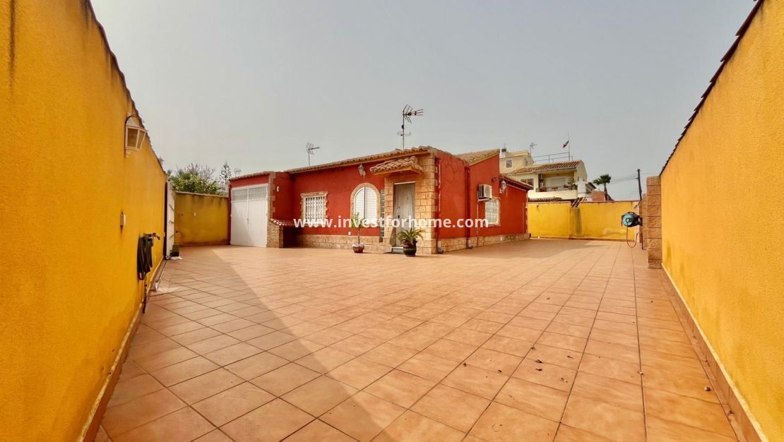 Verkoop - Villa - Torrevieja - Los Balcones - Los Altos Del Edén