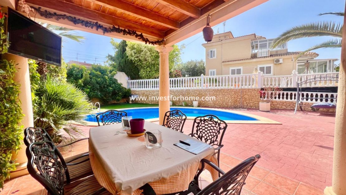 Verkoop - Villa - Torrevieja - Los Balcones - Los Altos Del Edén
