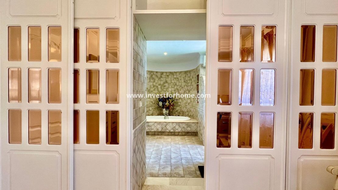 Verkoop - Villa - Torrevieja - Los Balcones - Los Altos Del Edén