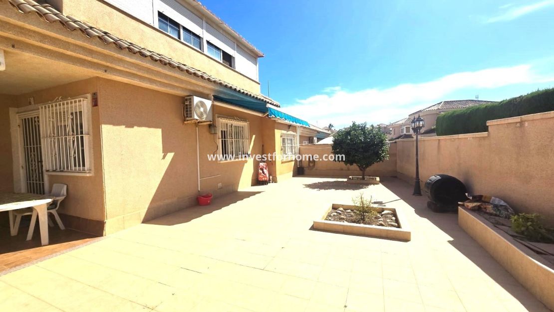 Verkoop - Villa - Torrevieja - Los Balcones - Los Altos Del Edén