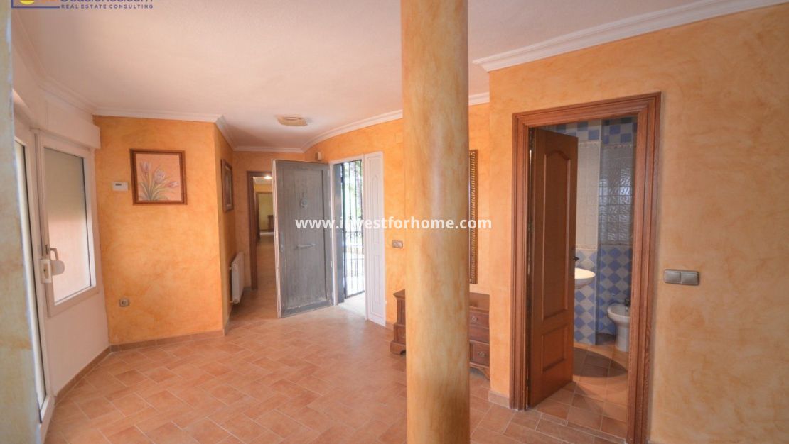 Verkoop - Villa - Torrevieja - Los Balcones