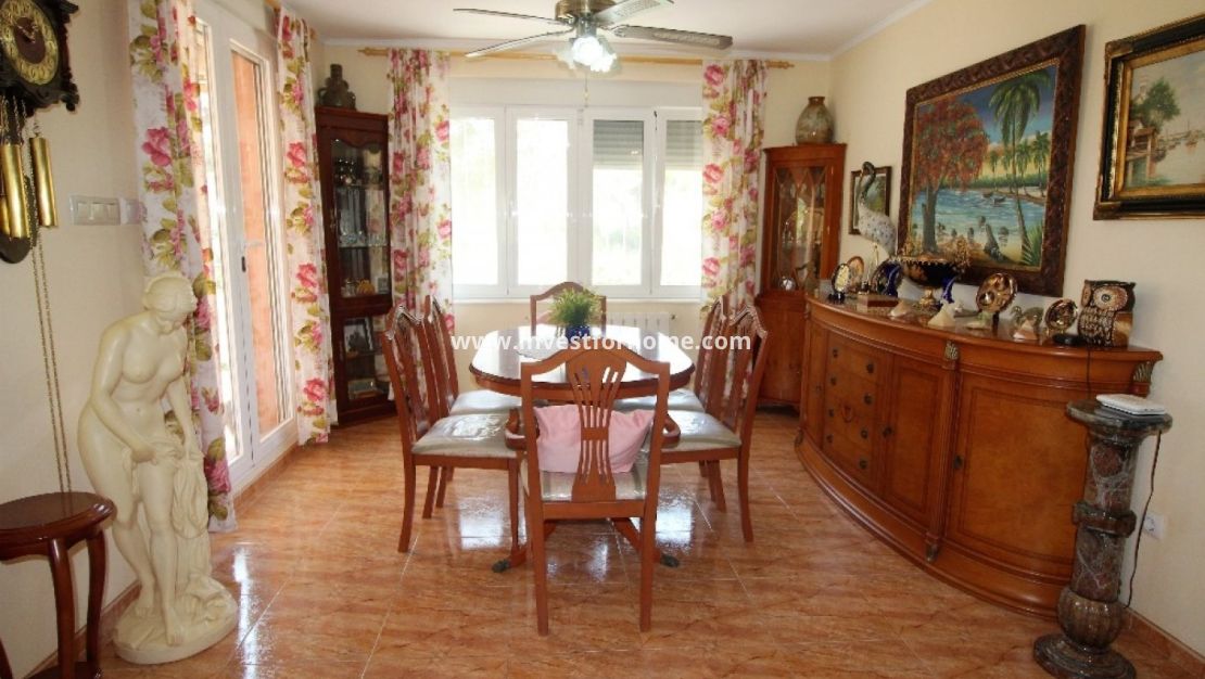 Verkoop - Villa - Torrevieja - Los Balcones