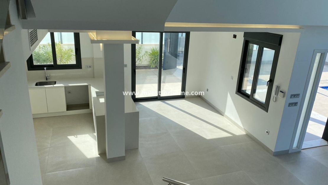 Verkoop - Villa - Torrevieja - Los Balcones