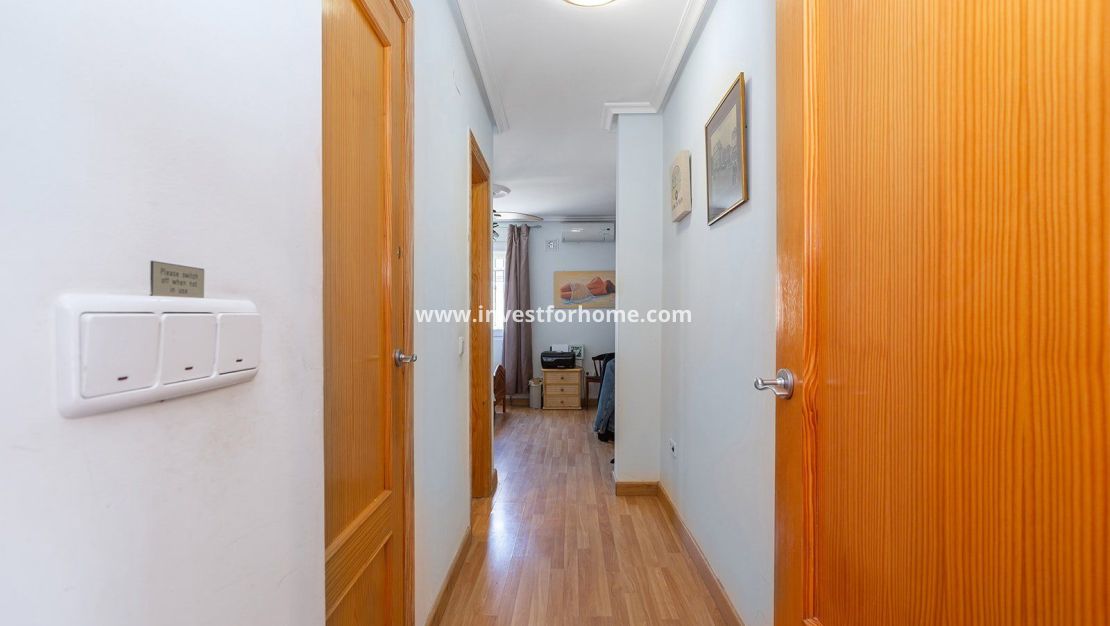 Verkoop - Villa - Torrevieja - Los Balcones