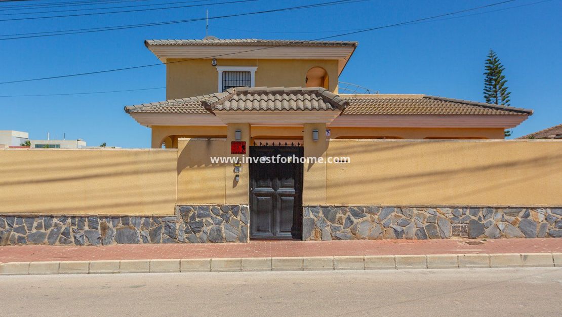 Verkoop - Villa - Torrevieja - Los Balcones