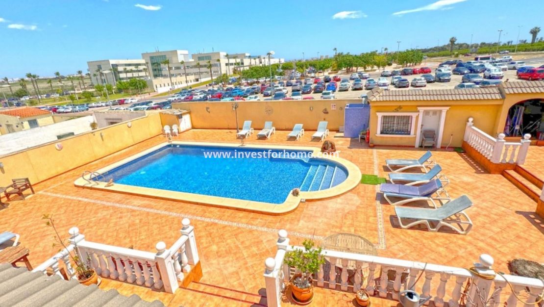 Verkoop - Villa - Torrevieja - Los Balcones