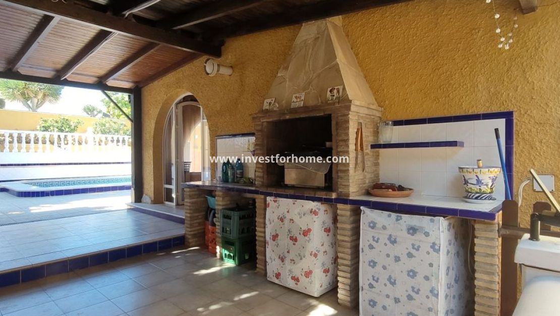 Verkoop - Villa - Torrevieja - Los Balcones