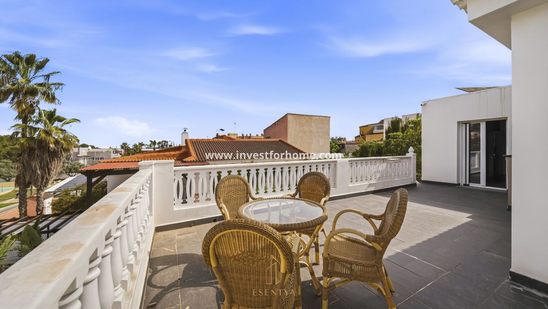 Verkoop - Villa - Torrevieja - Los Balcones