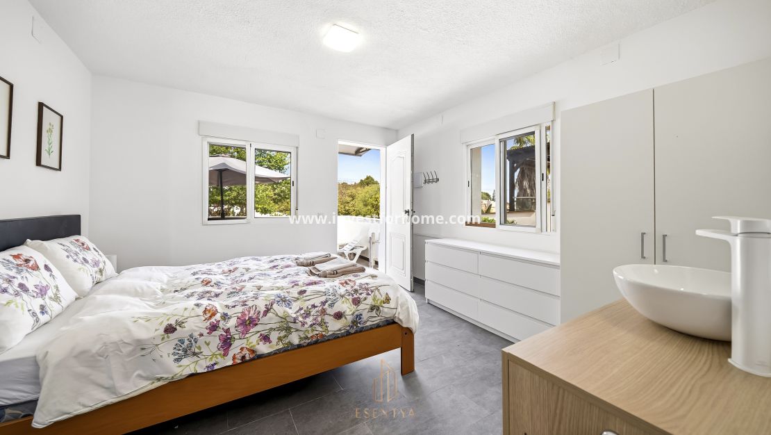 Verkoop - Villa - Torrevieja - Los Balcones