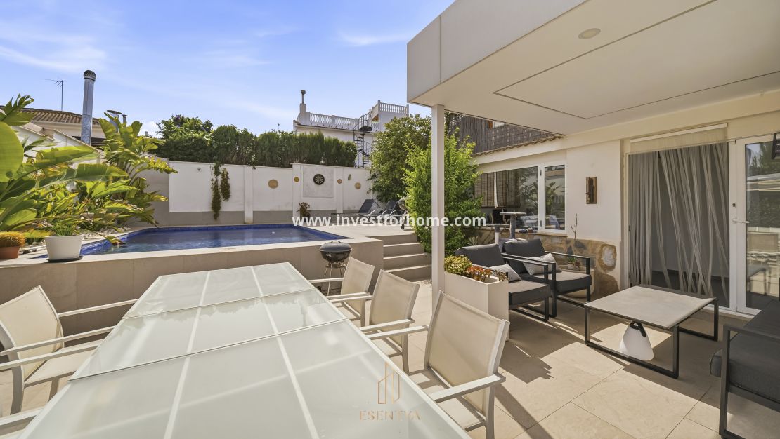 Verkoop - Villa - Torrevieja - Los Balcones