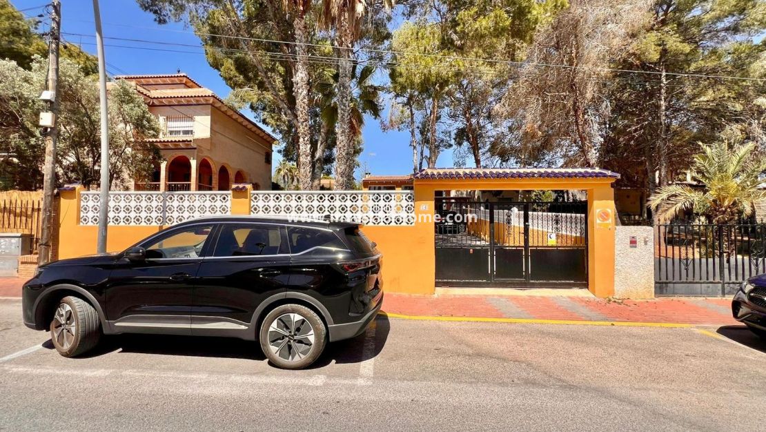 Verkoop - Villa - Torrevieja - Los Balcones