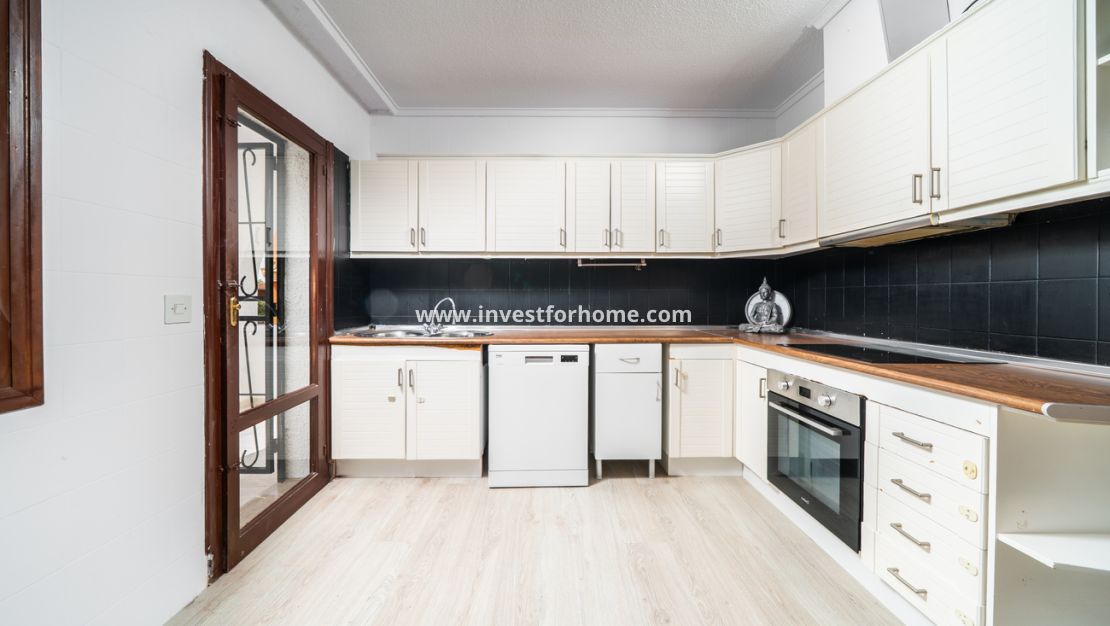 Verkoop - Villa - Torrevieja - Los Balcones